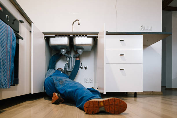 Professional Plumbing technician working in North, VA